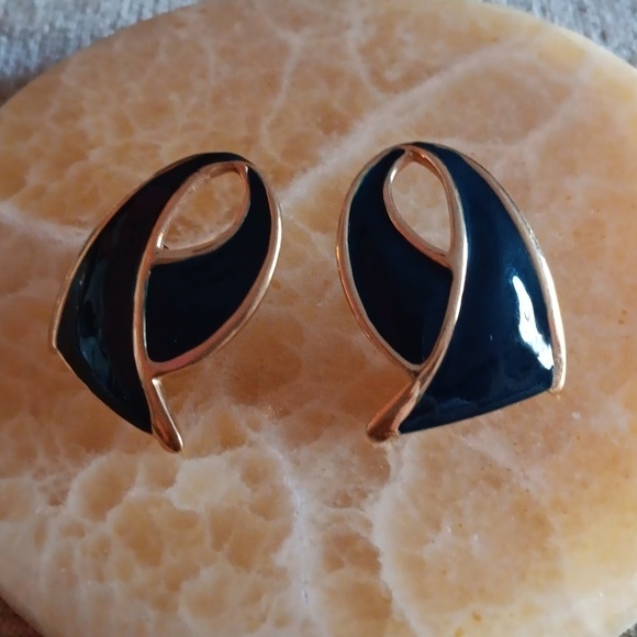 Monet Gold Tone Deep Green Enamel Post Earrings - Picture 2 of 7